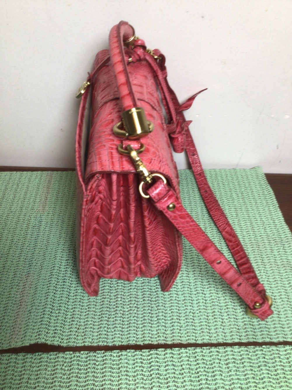 Brahmain Cor embossed with rosette tassels with GOLDTONE accent - Picture 11 of 12